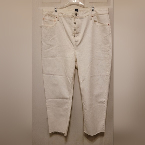 GAP Curvy Cheeky Straight Cream Raw Hem Jeans 20/35 NWOT Plus Size - Picture 2 of 6